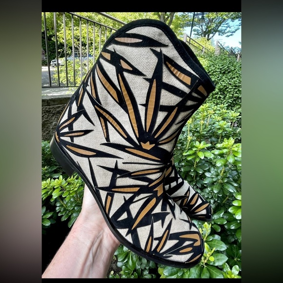 Jimmy Choo Black and Cream Patterned Ankle Boots - Picture 9 of 15